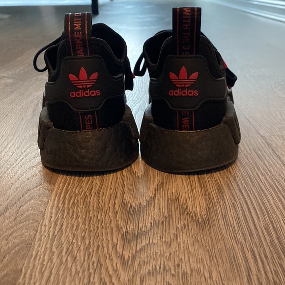 ADIDAS NMD_R1 Women's Sneakers - Picture 4 of 6